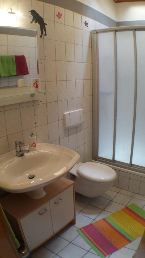 Ferienwohnung Katzenberger بيفرونغن الغرفة الصورة